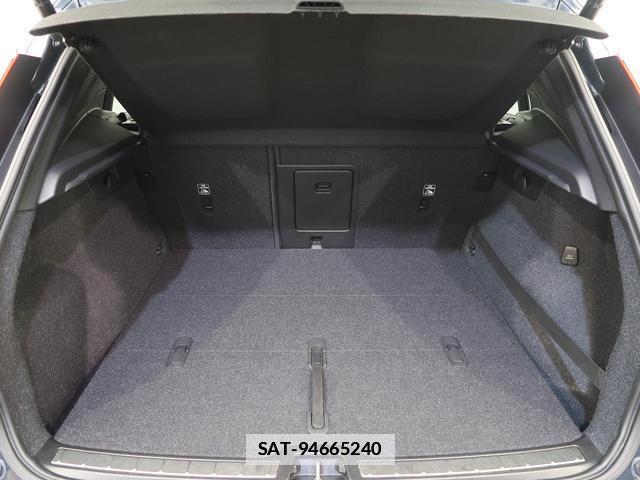 Volvo XC40 2020-12 7799316-14