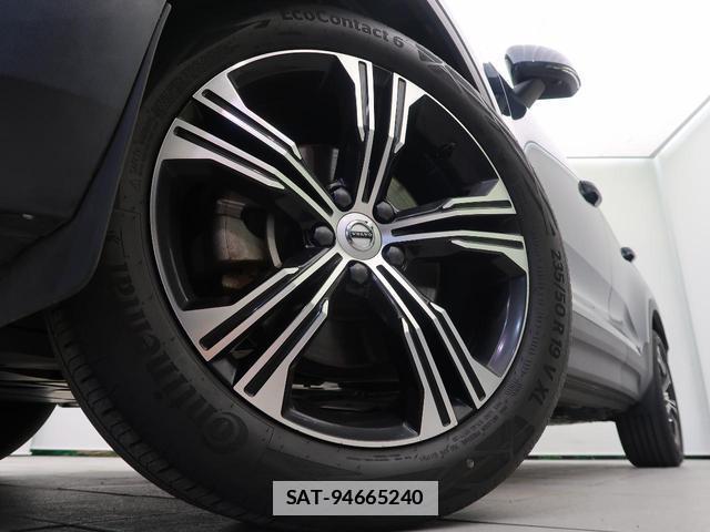 Volvo XC40 2020-12 7799316-17