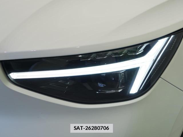 Volvo XC40 2023-09 7799320-12