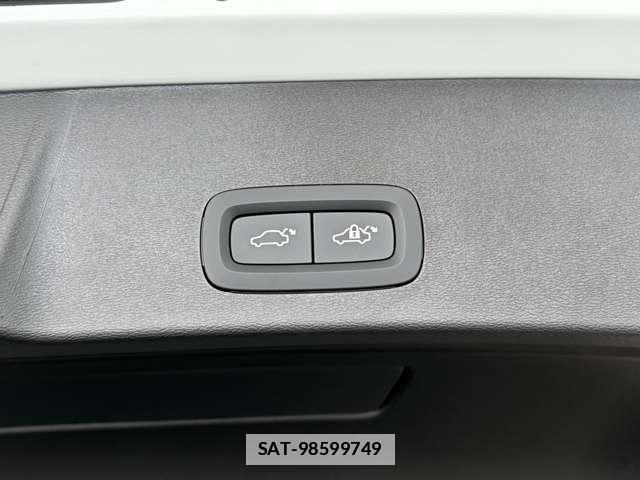 Volvo XC40 2025-12 7800742-16