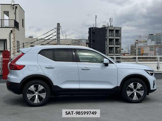 Volvo XC40 2025-12 7800742-8