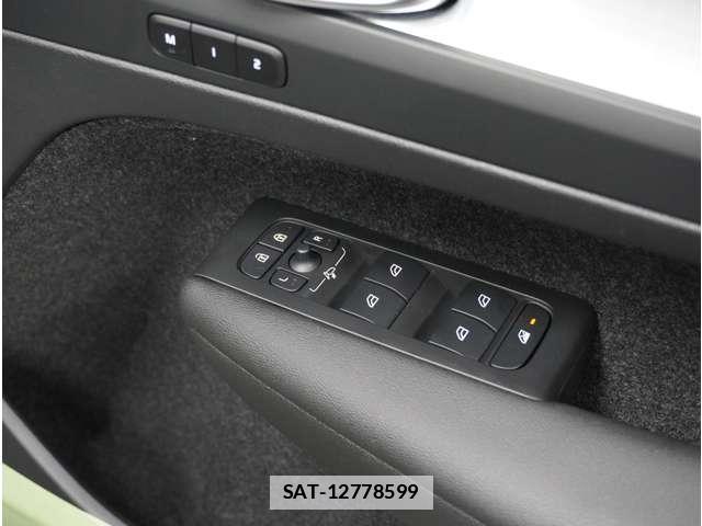 Volvo XC40 2025-03 7800745-10