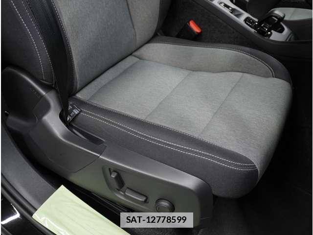Volvo XC40 2025-03 7800745-12