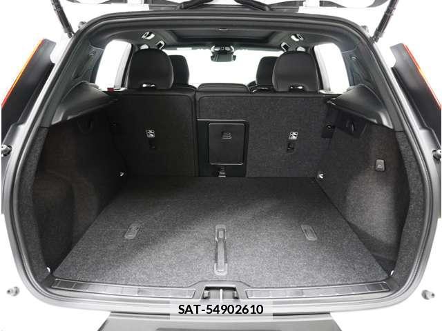 Volvo XC40 2025-12 7801958-15