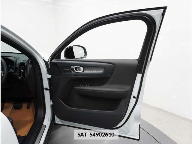 Volvo XC40 2025-12 7801958-18