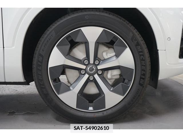 Volvo XC40 2025-12 7801958-8