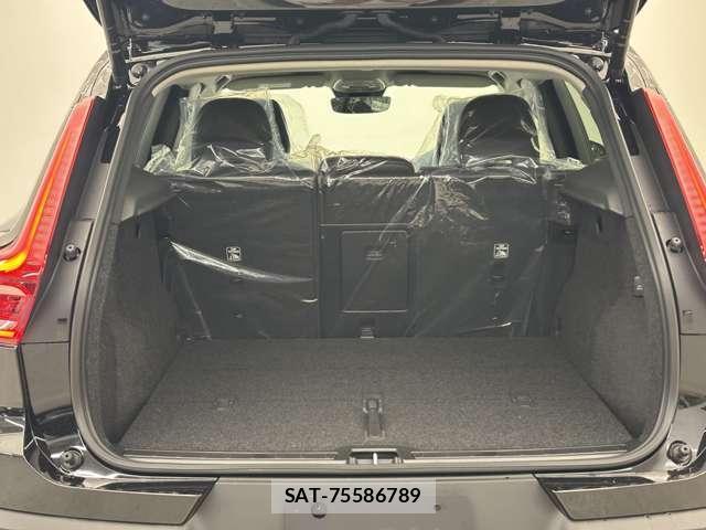 Volvo XC40 2026-04 7801965-12