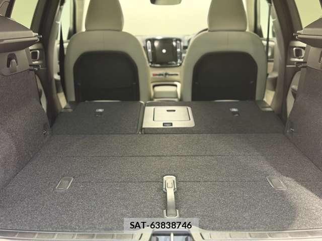 Volvo XC40 2026-04 7801966-14