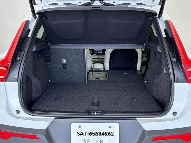 Volvo XC40 2026-04 7801972-12