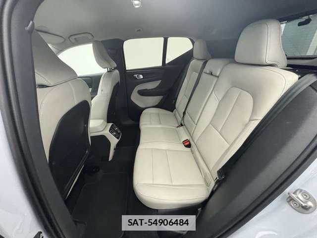 Volvo XC40 2025-07 7801974-3