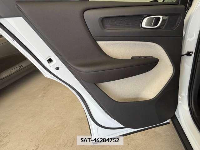 Volvo XC40 2025-03 7801975-19
