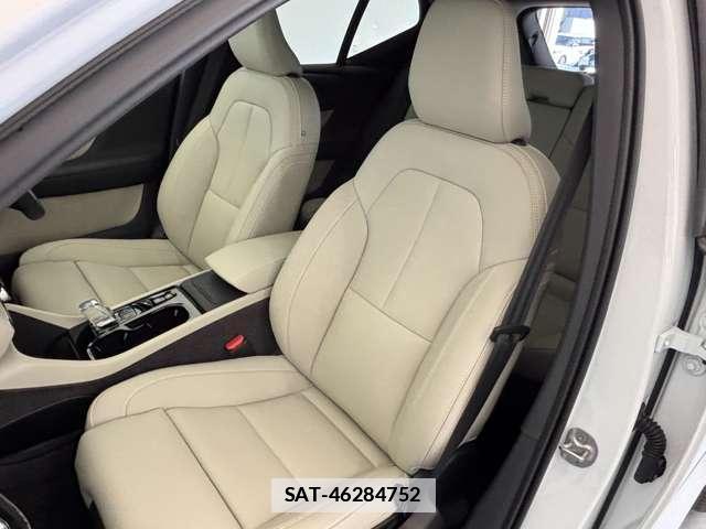 Volvo XC40 2025-03 7801975-6