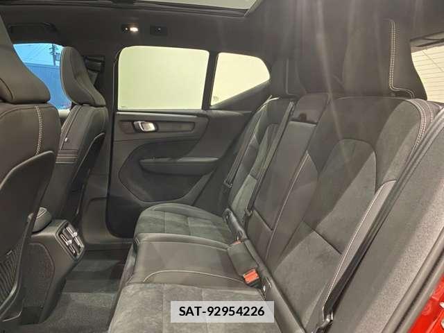 Volvo XC40 2023-04 7802373-10