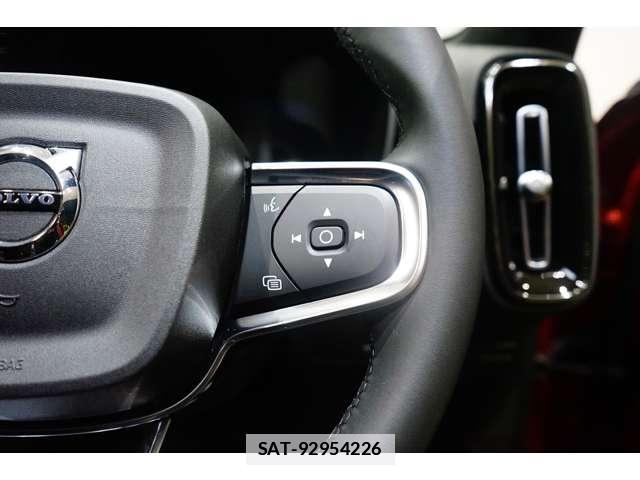 Volvo XC40 2023-04 7802373-13