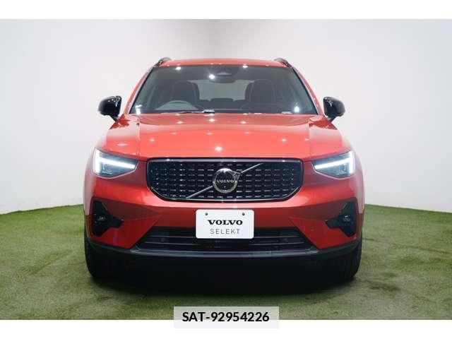 Volvo XC40 2023-04 7802373-4