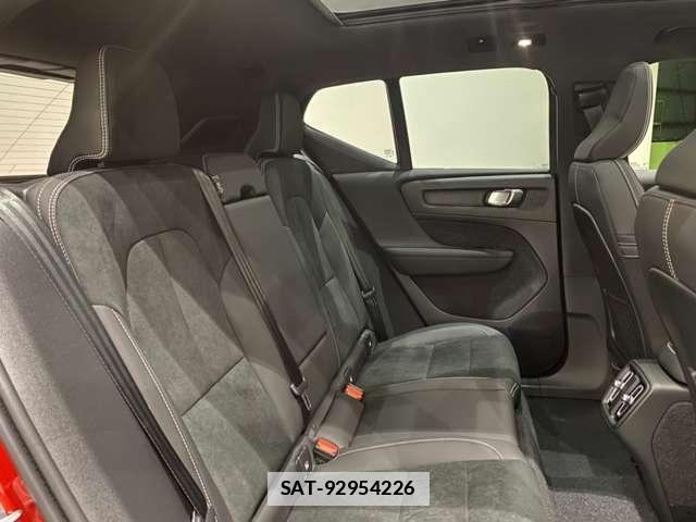 Volvo XC40 2023-04 7802373-9