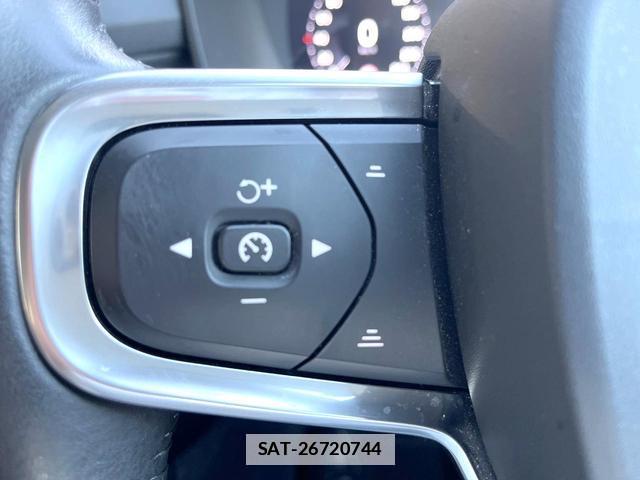 Volvo XC40 2019-12 7802459-7