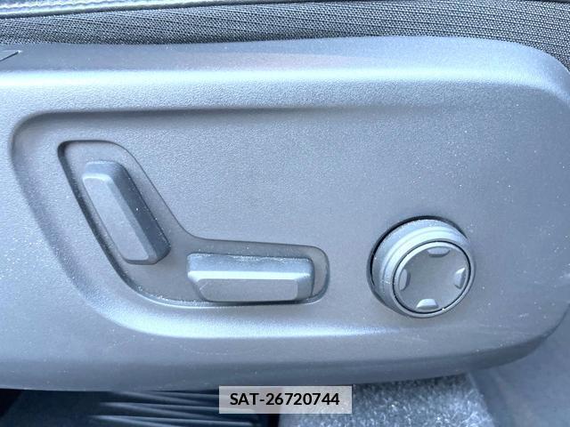 Volvo XC40 2019-12 7802459-9