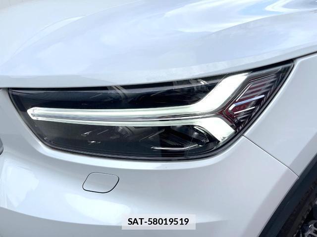 Volvo XC40 2021-06 7802463-14