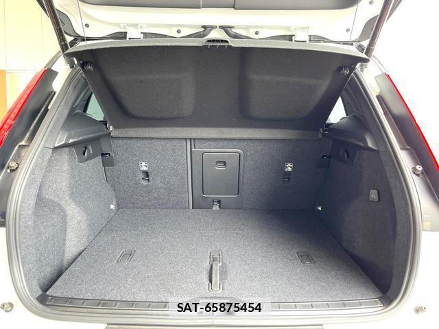 Volvo XC40 2021-05 7802468-13