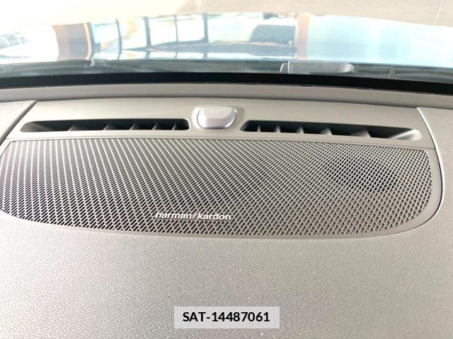 Volvo XC40 2023-09 7802472-4