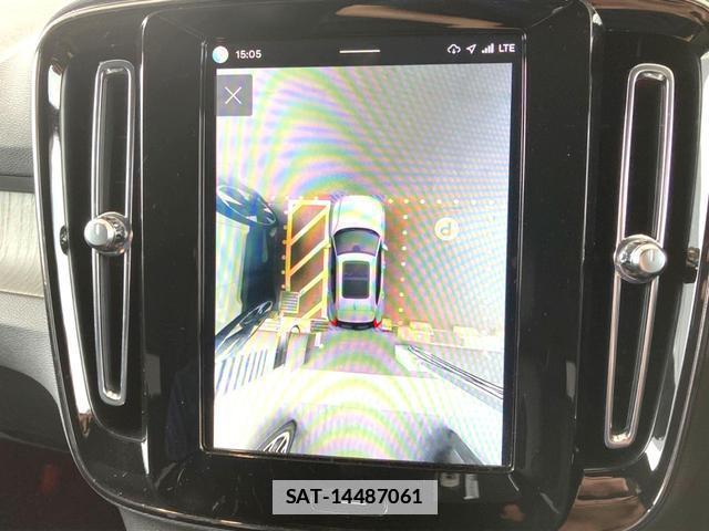 Volvo XC40 2023-09 7802472-6