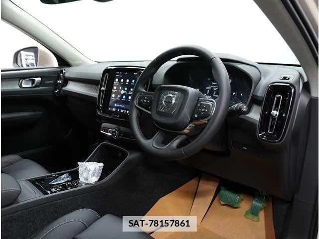 Volvo XC40 2025-07 7804065-11