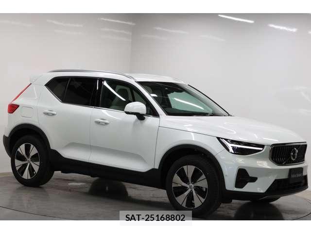 Volvo XC40 2026-04 7804067-4