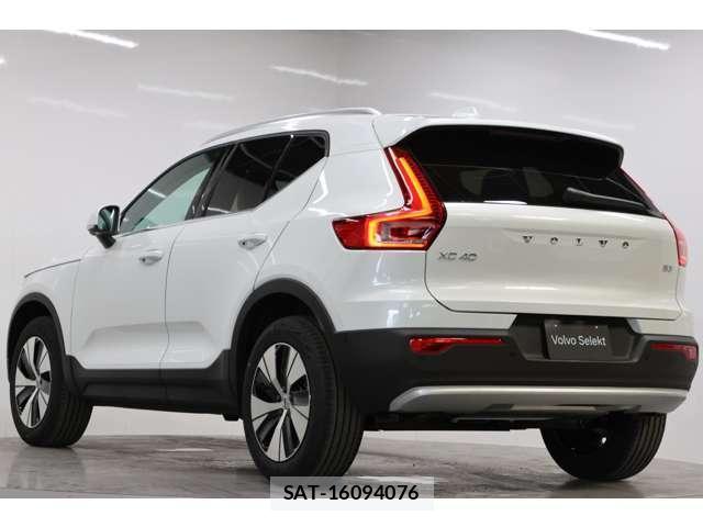 Volvo XC40 2026-04 7804068-2