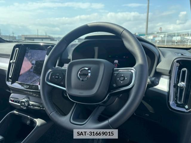 Volvo XC40 2025-04 7805808-13