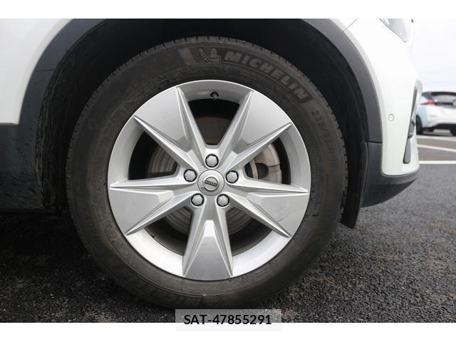 Volvo XC40 2022-12 7809484-10