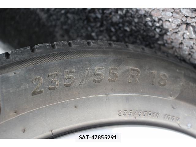 Volvo XC40 2022-12 7809484-16
