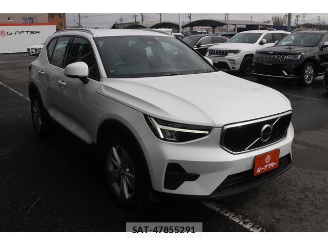 Volvo XC40 2022-12 7809484-2