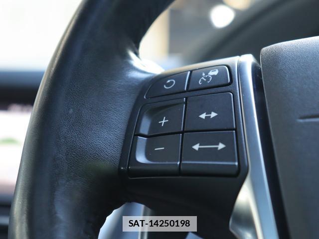 Volvo XC60 2017-06 7794478-13