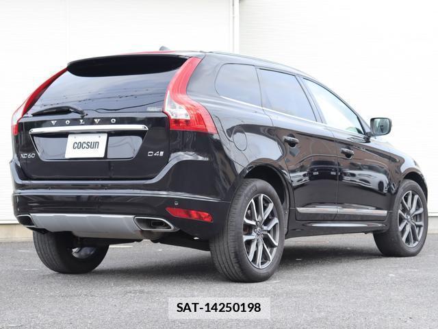 Volvo XC60 2017-06 7794478-7