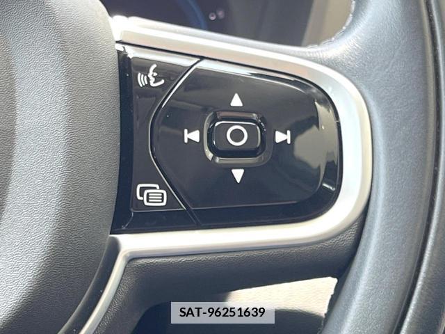 Volvo XC60 2022-01 7794500-12