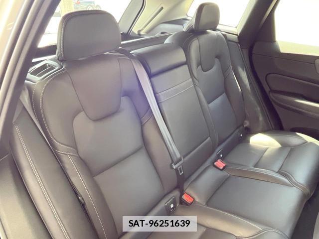 Volvo XC60 2022-01 7794500-15