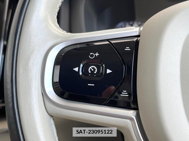 Volvo XC60 2018-07 7794507-10