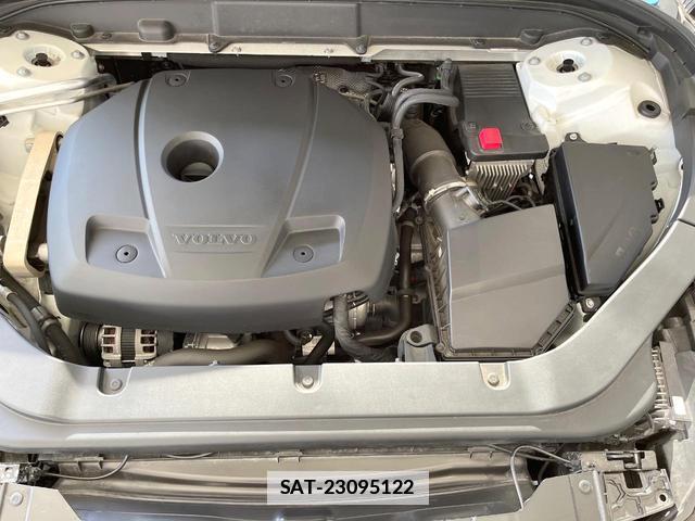 Volvo XC60 2018-07 7794507-18