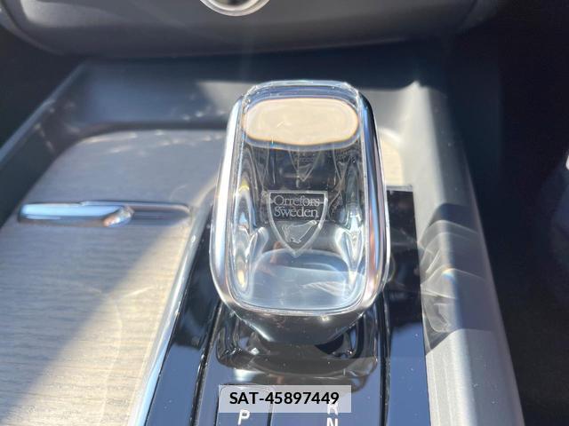 Volvo XC60 2020-04 7794509-10
