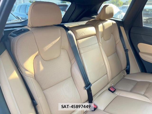 Volvo XC60 2020-04 7794509-15