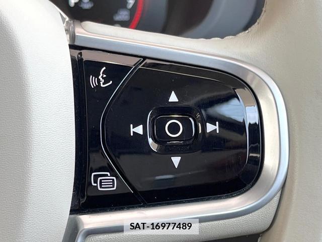 Volvo XC60 2021-07 7794512-12