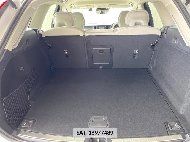 Volvo XC60 2021-07 7794512-16