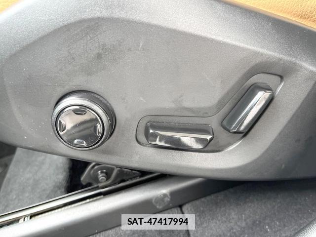 Volvo XC60 2018-06 7794513-6