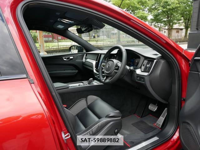 Volvo XC60 2022-03 7794544-4
