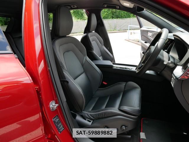 Volvo XC60 2022-03 7794544-6
