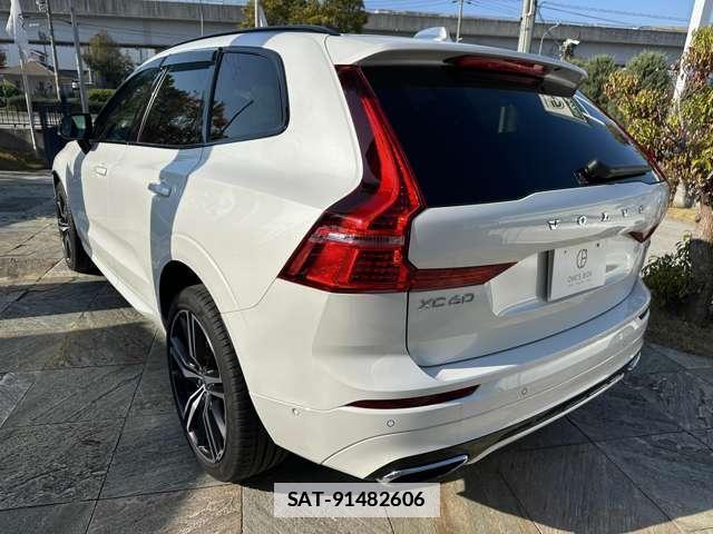 Volvo XC60 2021-11 7796458-9