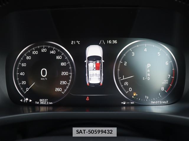 Volvo XC60 2018-08 7798729-12
