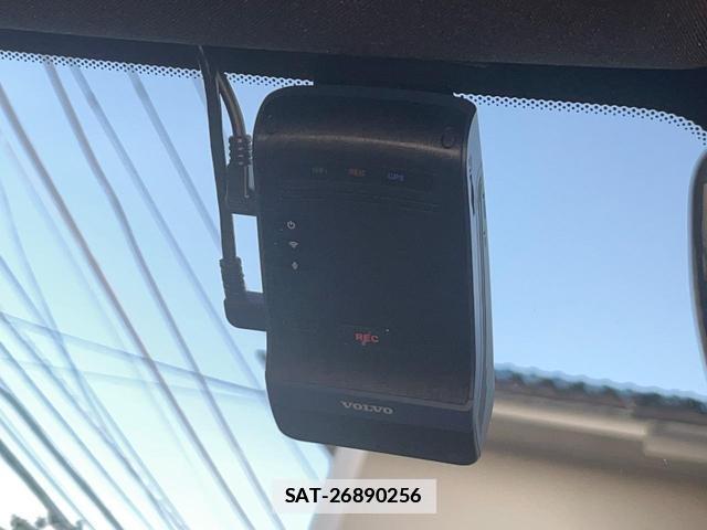 Volvo XC60 2022-12 7798763-10