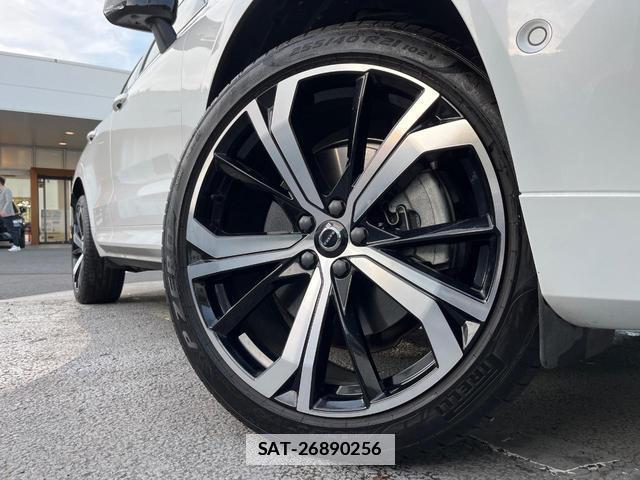 Volvo XC60 2022-12 7798763-15